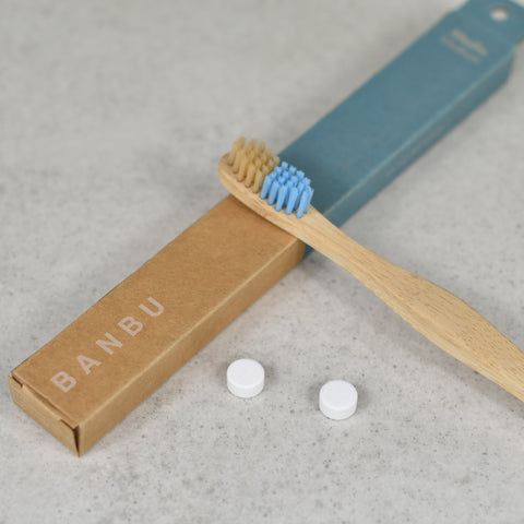 Cepillo de dientes biodegradable con cerdas medias