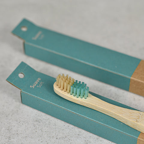 Cepillo de dientes biodegradable con cerdas suaves