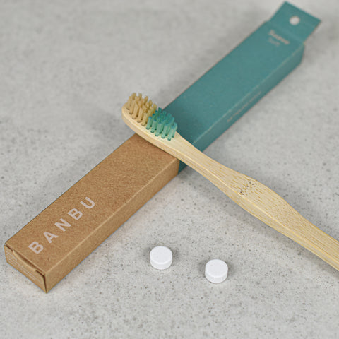 Cepillo de dientes biodegradable con cerdas suaves